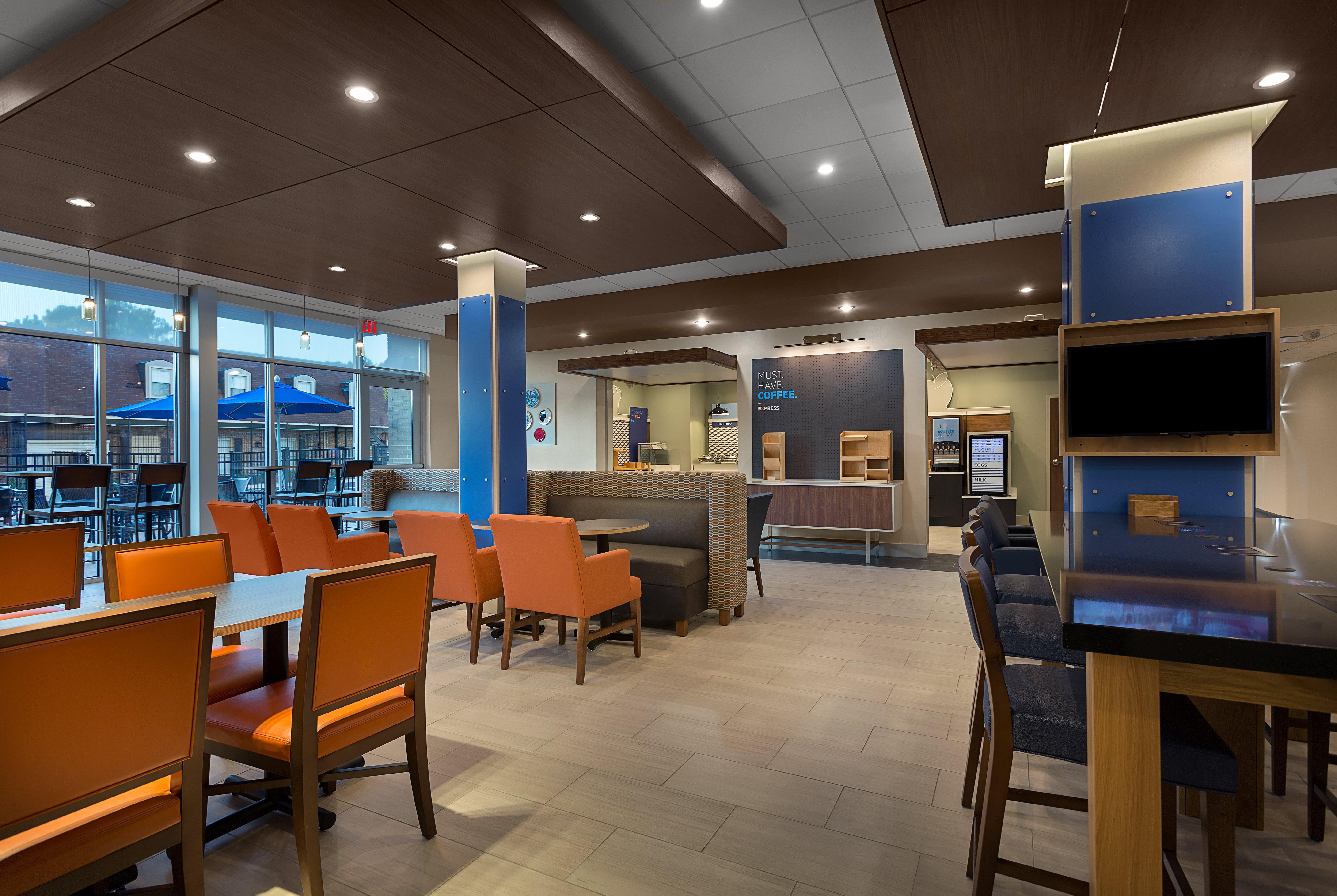 Holiday Inn Express & Suites - Fayetteville South By Ihg Buitenkant foto
